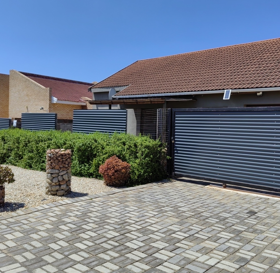 3 Bedroom Property for Sale in C Place Eastern Cape